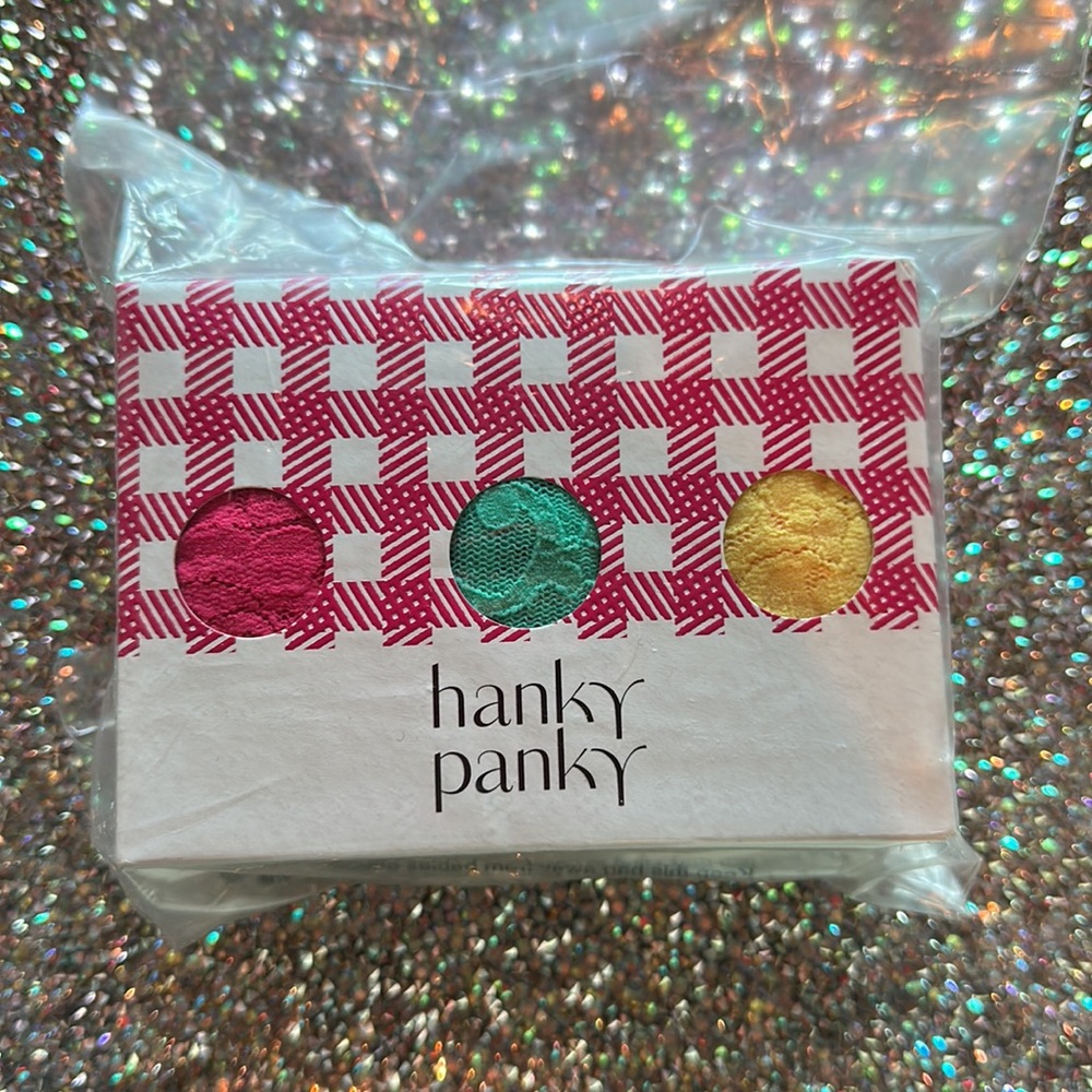 NWT 3 Pack Hanky Panky Signature Lace Original Rise Thong Panties Set OSFM 008 - Picture 4 of 6
